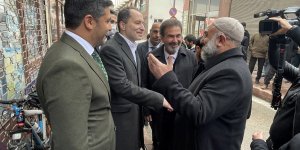 Yeniden Refah Partisi Genel Başkanı Fatih Erbakan, Elazığ'da esnafı ziyaret etti