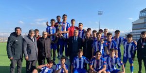 Liseli Gençler Futbol İl Birinciliği finalinde şampiyon Reşit Karabacak Spor Lisesi oldu