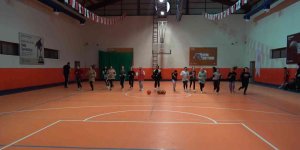 Basketbolcu genç kızlar bölge turnuvasına hazırlanıyor