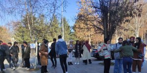 AK Partili Gençlerden 'Çorbayı iç, vizeyi geç' etkinliği