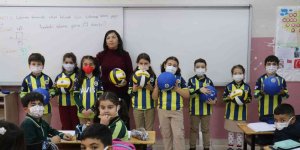 Fenerbahçe'ye mektup yollayan öğrencilere Başkan Ali Koç'tan jest