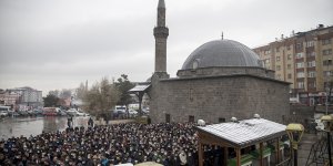 Erzurum'da halı sahada kalp krizi geçiren kişi öldü