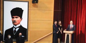 Hakkari'de 24 Kasım Öğretmenler Günü kutlandı