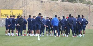 Yeni Malatyaspor Teknik Direktörü Sumudica, Galatasaray maçında futbolun konuşulmasını istiyor: