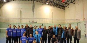 File şampiyonu Oltu Anadolu Lisesi