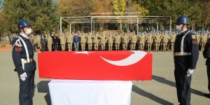 Tunceli'de halı sahada kalp krizi sonucu vefat eden asker için tören düzenlendi