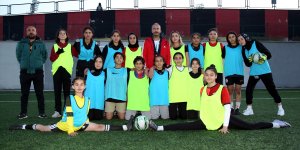 Vanlı kadın futbolcular 3. ligde şampiyonluğu hedefliyor