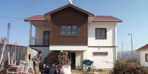 Pütürge'de deprem sonrası yeni konutlarda yaşam başladı
