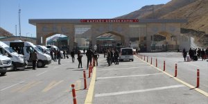 Kapıköy Sınır Kapısı'nın geçişlere açılmasıyla Van ekonomisi hareketlendi