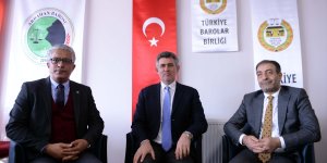 Türkiye Barolar Birliği Başkanı Feyzioğlu, Ardahan Barosu'nu ziyaret etti: