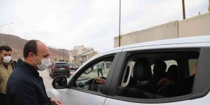 Kaymakam Solak'tan emniyet kemeri kontrolü