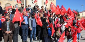 Hakkarili şehit ailelerinden İYİ Partili Türkkan'a tepki yürüyüşü