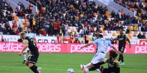 Spor Toto Süper Lig: Yeni Malatyaspor: 1 - Medipol Başakşehir: 3 (Maç sonucu)