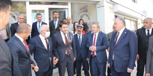 MHP Grup Başkanvekili Akçay, Hakkari'de ziyaretlerde bulundu