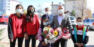 Ağrı Valisi Varol, Taşlıçay Kaymakamlığını ziyaret etti