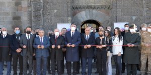 Erzurum'da 'Karabağ Zaferi' fotoğraf sergisi açıldı