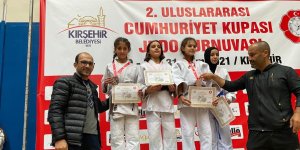 Vanlı judocular Uluslararası Cumhuriyet Judo Turnuvasında 9 madalya kazandı