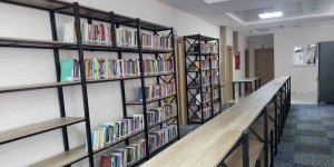 Karakoçan'da 3 katlı ilçe kütüphanesi hizmete açıldı