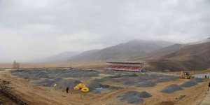 Başkale'de spora dev yatırım