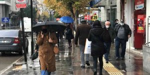 Aşılamada sarıya dönen Elazığ'da uzmanlar uyardı: "Ben aşı oldum, bu hastalık bana bulaşmaz demeyelim"