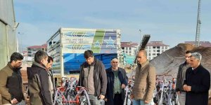 Bingöl'de üreticilere süt sağım makinesi dağıtıldı