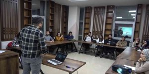 Bitlisli gençlere 'Temel Fotoğrafçılık' eğitimi
