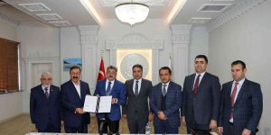 Van Büyükşehir Belediyesinde 'sosyal denge tazminatı' imzalandı