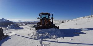 Çaldıran'da karla mücadele çalışmaları