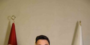 Başkan Alibeyoğlu, "Bizler, vatanı, bayrağı ve ezanı için can vermeyi esaret altında zelilce yaşamaktan daha değerli görürüz"