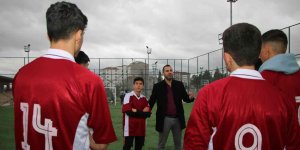 Koruma altındaki çocuklar dostluk maçında hünerlerini sergiledi