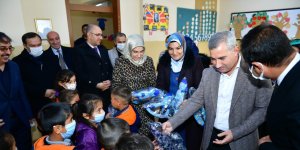 Başkan Çınar, okulları ziyaret etti