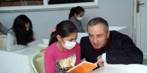 Ağrı Milli Eğitim Müdürü Kökrek, il merkezindeki okulları ziyaret etti