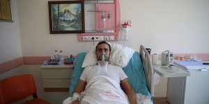 Aşı olmadığı için Kovid-19'u ağır geçiren araştırma görevlisinden aşı çağrısı