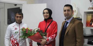 Dünya 3'üncüsü Ahsen Duran memleketi Elazığ'da