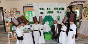 Hakkarili minikler Mevlâna Haftasını kutladı