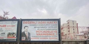 Başkan Sayan, uyuşturucu ile mücadeleye dikkat çekmek için afişler astırdı