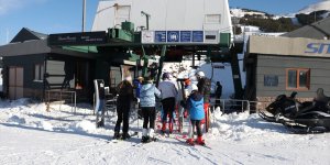 Kayak keyfinin erken başladığı Palandöken'de turizmciler sezondan umutlu