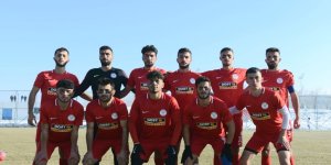 Yakutiyespor dolu dizgin