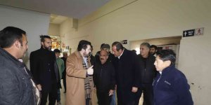 Başkan Sayan, Ağrı Otogarı’nda esnafın sorun ve taleplerini dinledi