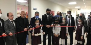 Erzurum'da 'Kütüphanesiz Okul Kalmasın Projesi' kapsamında kütüphane açıldı