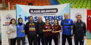 Elazığ'da masa tenisi turnuvası sona erdi
