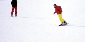 Ardahan'daki Yalnızçam Kayak Merkezi'nde hafta sonu yoğunluğu