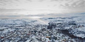 Türkiye'nin en yaşlı ilçesi Ağın'da kar manzarası