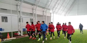 Elazığspor, halı sahada hazırlıklarını sürdürüyor