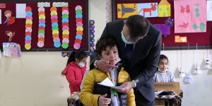 Bitlis'te 89 bin öğrenci karne heyecanı yaşadı