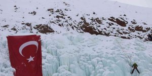 Buz duvarı Türkiye Buz Tırmanış Şampiyonası'na ev sahipliği yaptı