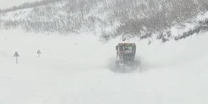 Bingöl'de tipi, açılan köy yollarını yeniden ulaşıma kapattı