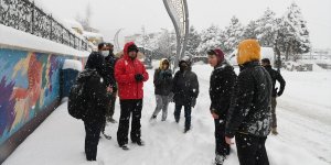 Hakkari'de eğitime kar engeli