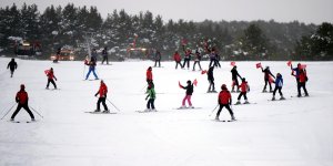 Ardahan'daki Yalnızçam Kayak Merkezi'nde sezon açıldı