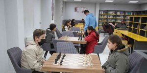Şemdinlili çocuklar satranç turnuvasına hazırlanıyor
